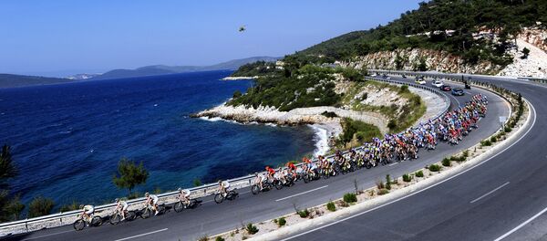 Esta foto de arquivo mostra um trecho da praia de Kusadasi, durante a Gira da Turquia em 2010 - Sputnik Brasil