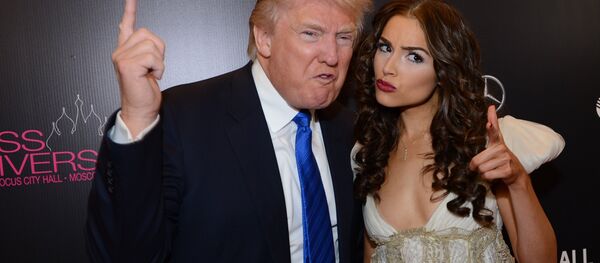 Donald Trump com a Miss Universo de 2013 Donald Trump com a Miss Universo de 2013 - Sputnik Brasil