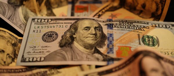Notas de dólares norte-americanos - Sputnik Brasil