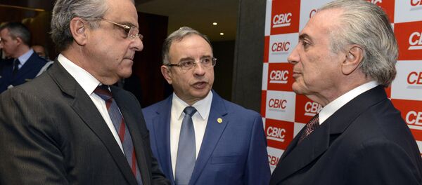 Robson Braga de Andrade, presidente da CNI, José Carlos Rodrigues Martins, presidente da CBIC e Michel Temer, vice-presidente da República (arquivo) - Sputnik Brasil