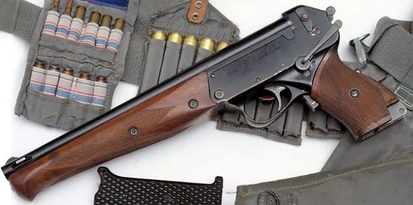 Rússia considera reinserir armas de fogo em kit de cosmonautas Rússia considera reinserir armas de fogo em kit de cosmonautas - Sputnik Brasil