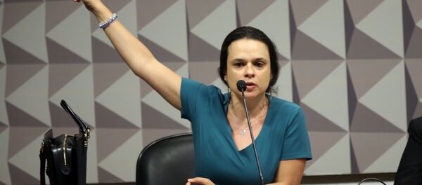 Advogada Janaína Paschoal discursa na Comissão Especial do Impeachment do Senado - Sputnik Brasil