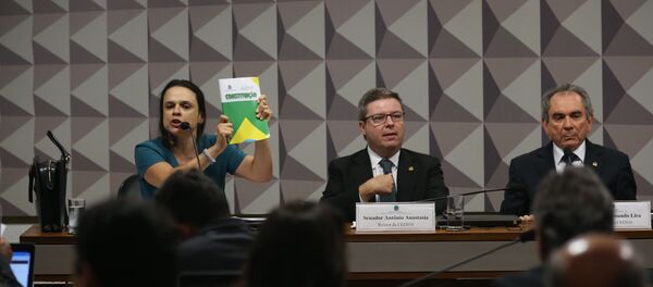 Reale e Janaína Paschoal falam na Comissão do Impeachment - Sputnik Brasil