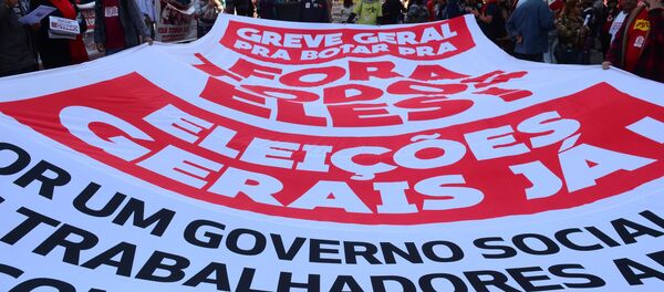 Ato pede novas eleições gerais no Brasil - Sputnik Brasil