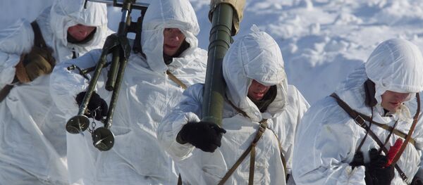 Troops of 61st independent marine regiment of the North Fleet during the battle march - Sputnik Brasil
