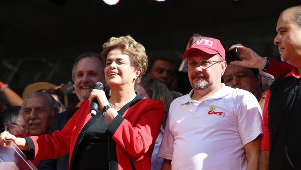Presidenta Dilma Rousseff na comemoração de 1.º de Maio em São Paulo - Sputnik Brasil