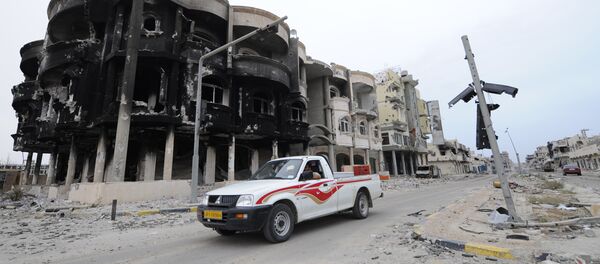 Bairro destruído em Sirte, Líbia - Sputnik Brasil