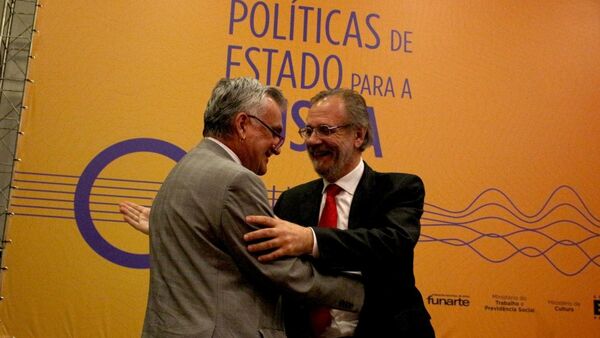 Ministros Juca Ferreira e Miguel Rossetto (direita) - Sputnik Brasil