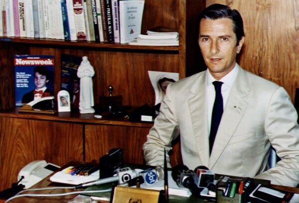 Primeiro presidente do Brasil eleito pelo voto direto Fernando Collor de Melo durante uma entrevista na sua residência, Brasil, 23 de dezembro de 1992 - Sputnik Brasil