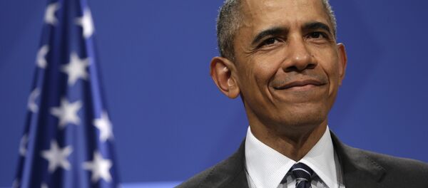 Presidente americano Barack Obama durante o encontro com a chaceler alemã Angela Merkel depois nas negociações bilaterais em Hanôver, em  24 de abril, 2016. - Sputnik Brasil