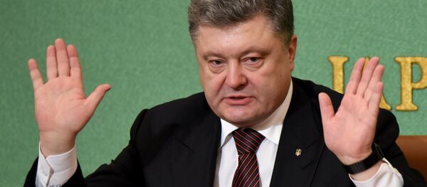 Pyotr Poroshenko participa de uma reunião do Clube de Imprensa em Tóquio, Japão, em 6 de abril de 2016 - Sputnik Brasil