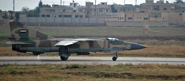 A base aérea na Síria - Sputnik Brasil