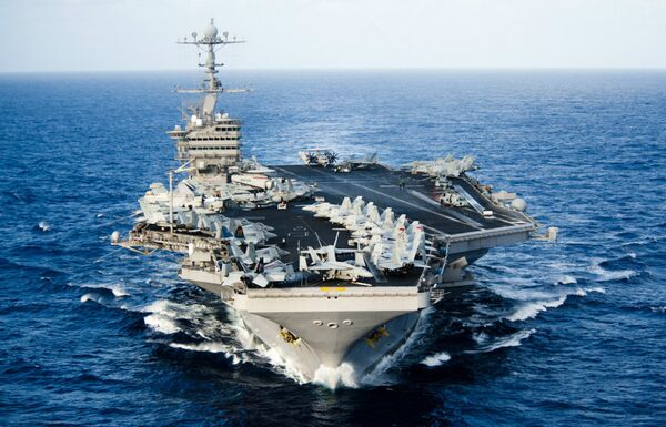 USS John C. Stennis (CVN-74), um super-porta-aviões de propulsão nuclear norte-americano da classe Nimitz - Sputnik Brasil