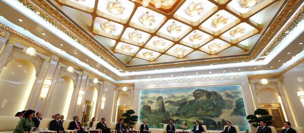 Presidente da China, Xi Jinping, reúne-se com convidados no Banco Asiático de Investimento - Sputnik Brasil