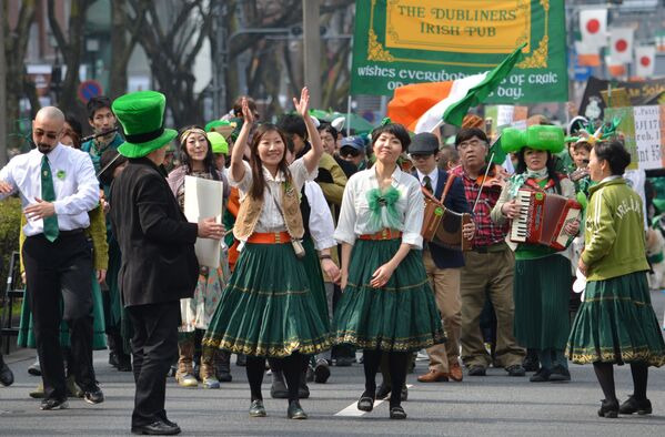 Mais de 1.000 pessoas participaram de um desfile em Tóquio, Japão - Sputnik Brasil