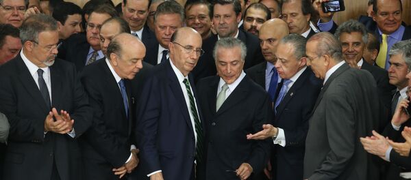 Michel Temer durante cerimônia de posse aos novos ministros de seu governo, no Palácio do Planalto - Sputnik Brasil