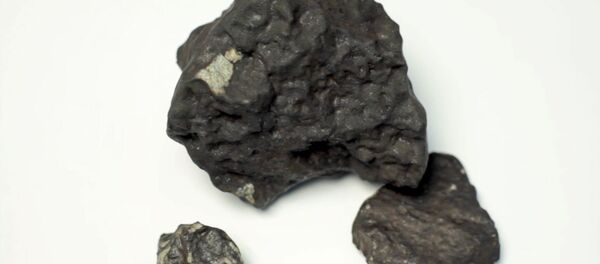 Fragmento de meteorito (imagem referencial) - Sputnik Brasil
