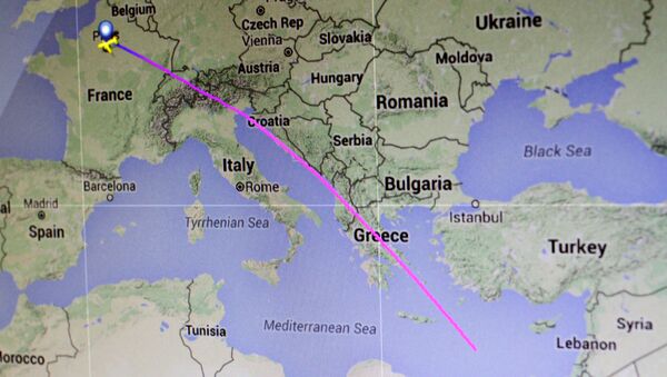 Rota aérea planejada do voo MS804 da EgyptAir - de Paris a Cairo - Sputnik Brasil