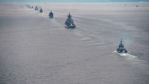 Mais de 20 navios de guerra russos saíram ao mar Báltico para manobras - Sputnik Brasil