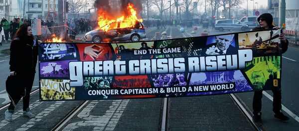 Protesto em Frankfurt - Sputnik Brasil