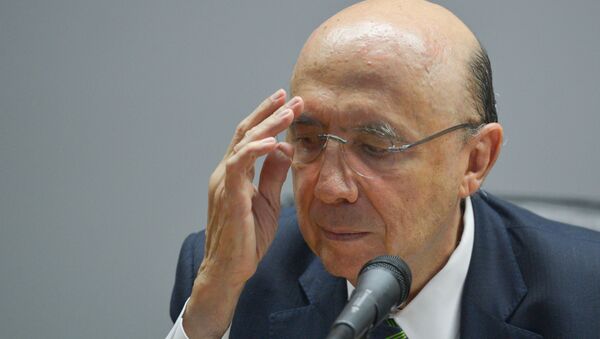 Meirelles diz que governo vai divulgar nesta terça-feira novas medidas, com mais cortes de gastos públicos - Sputnik Brasil