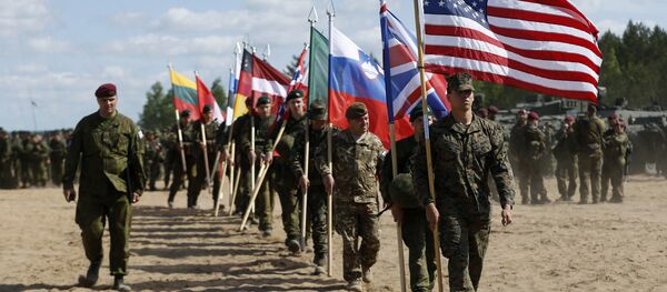 Soldados da OTAN - Sputnik Brasil