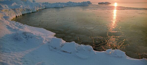 O pôr do Sol no Ártico - Sputnik Brasil