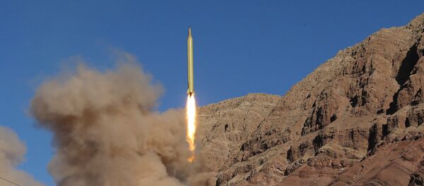 O Irã lança o míssil balístico em 9 de março de 2016 O Irã lança o míssil balístico em 9 de março de 2016 - Sputnik Brasil