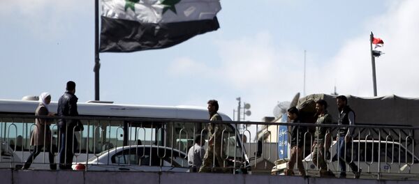 Bandeira da Síria em Damasco - Sputnik Brasil