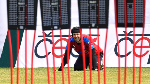 Goleiro checo Petr Cech durante treinamentos para o Euro 2016, Koessen, Austria, 29 de maio de 2016 - Sputnik Brasil