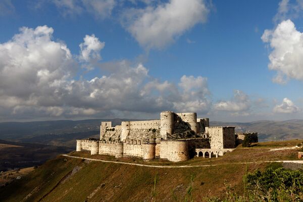 Castelo das Cruzadas está sendo reconstruído na Síria - Sputnik Brasil