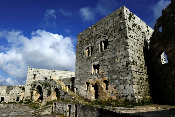 Castelo das Cruzadas está sendo reconstruído na Síria - Sputnik Brasil