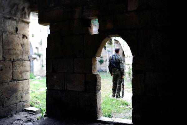 Castelo das Cruzadas está sendo reconstruído na Síria - Sputnik Brasil