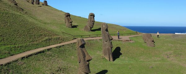 Moai, estátuas gigantescas da Ilha da Pascoa - Sputnik Brasil