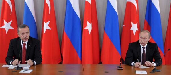 Presidente da Rússia Vladimir Putin e presidente da Turquia Recep Tayyip Erdogan, novembro de 2013 - Sputnik Brasil