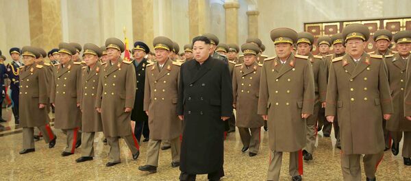 Líder norte-coreano Kim Jong Un em Pyongyang (dezembro de 2015) - Sputnik Brasil