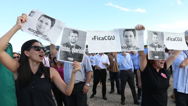 Funcionários da CGU fazem manifestação em frente ao Planalto - Sputnik Brasil