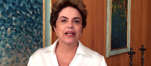 Em redes sociais Dilma fala da entrega de defesa hoje no processo de impeachment no Senado - Sputnik Brasil