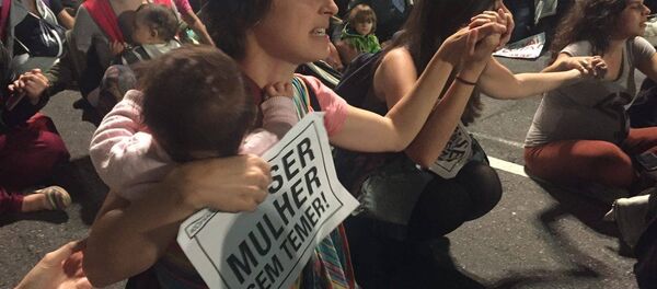 Mulheres protestam em ato Por Todas Elas contra a cultura do estupro – São Paulo, 01/06/2016 - Sputnik Brasil