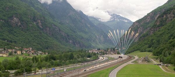 O maior túnel do mundo - Sputnik Brasil