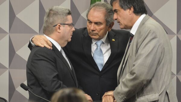 Comissão quer reduzir prazo de defesa de Dilma e agilizar decisão do impeachment - Sputnik Brasil