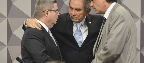 Comissão quer reduzir prazo de defesa de Dilma e agilizar decisão do impeachment - Sputnik Brasil