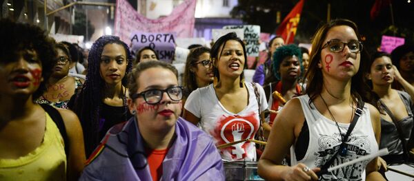 Manifestação contra a cultura do estupro no Rio de Janeiro - Sputnik Brasil