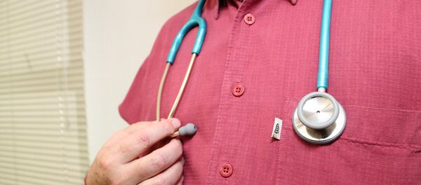 Médico - Sputnik Brasil