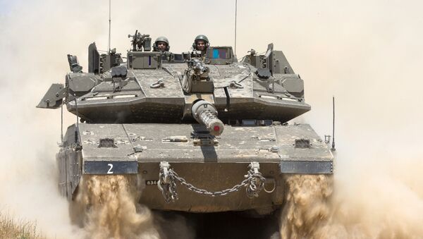 Tanque israelense próximo à fronteira entre Israel e Faixa de Gaza - Sputnik Brasil
