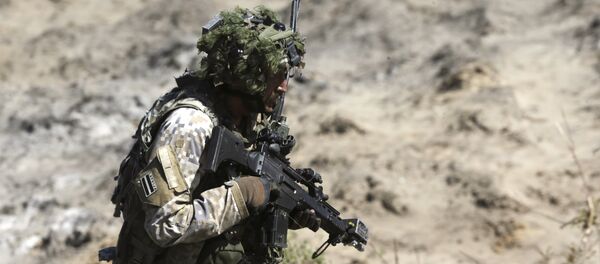 Militar letão, Saber Strike 2015 - Sputnik Brasil