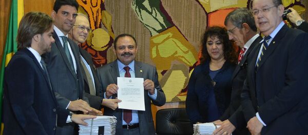 Câmara cria comissão para analisar projeto anticorrupção Câmara cria comissão para analisar projeto anticorrupção - Sputnik Brasil