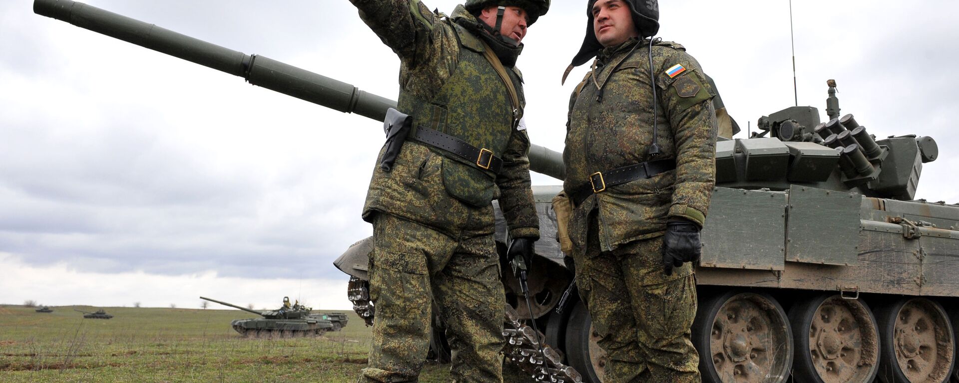 Exercícios do Exército da Rússia no sul do país - Sputnik Brasil, 1920, 09.05.2024