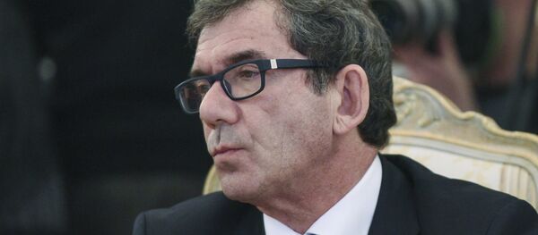 O embaixador da França na Rússia, Jean-Maurice Ripert, fotografado durante um encontro em Moscou entre ministros das Relações Exteriores russo e francês em abril de 2016 - Sputnik Brasil