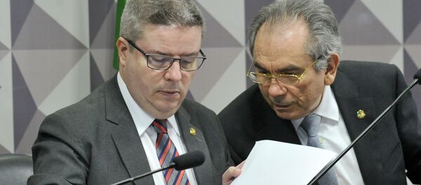 Comissão do Impeachment ouve novas testemunhas de defesa no processo contra Dilma - Sputnik Brasil